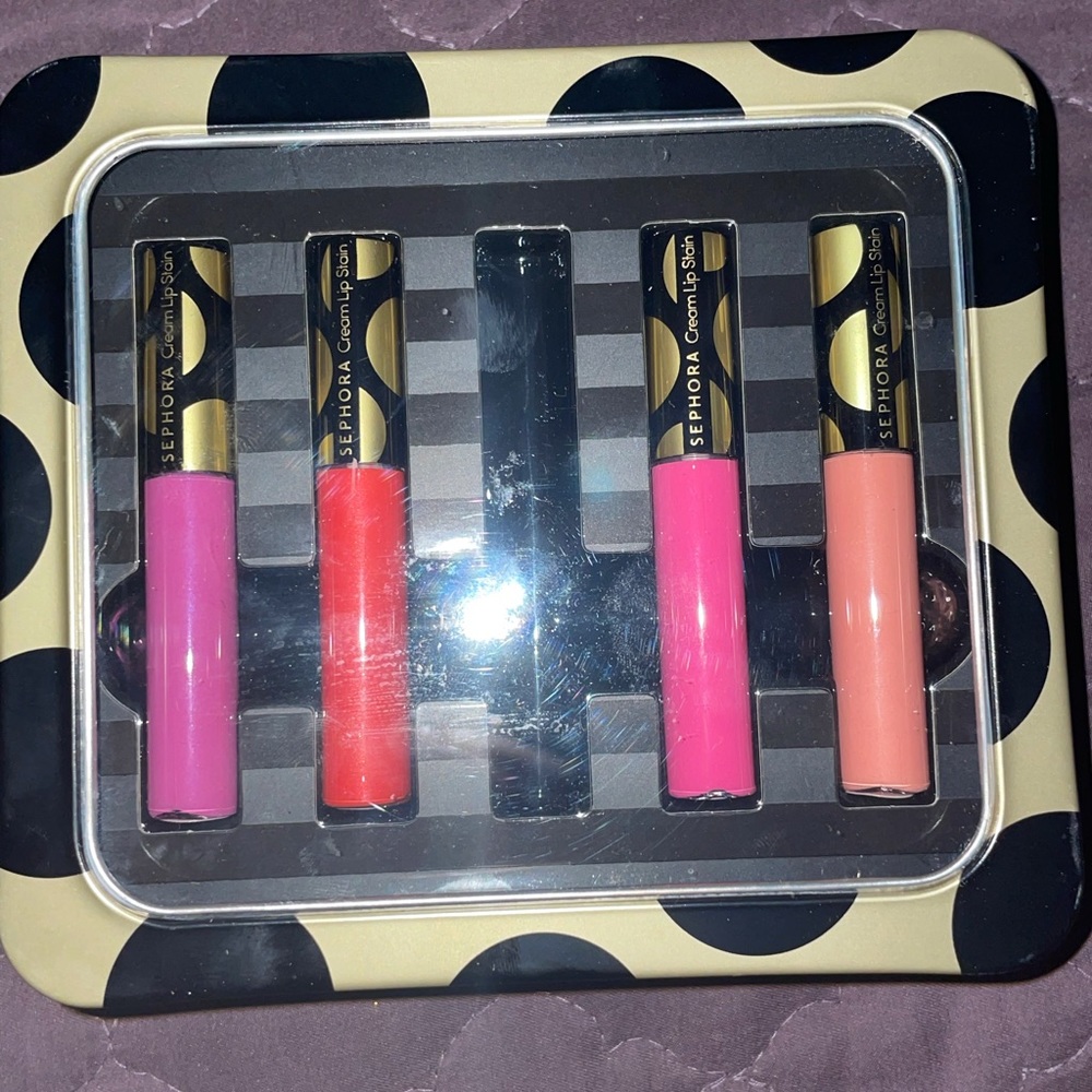 Minnie Mouse x Sephora matte lipsticks